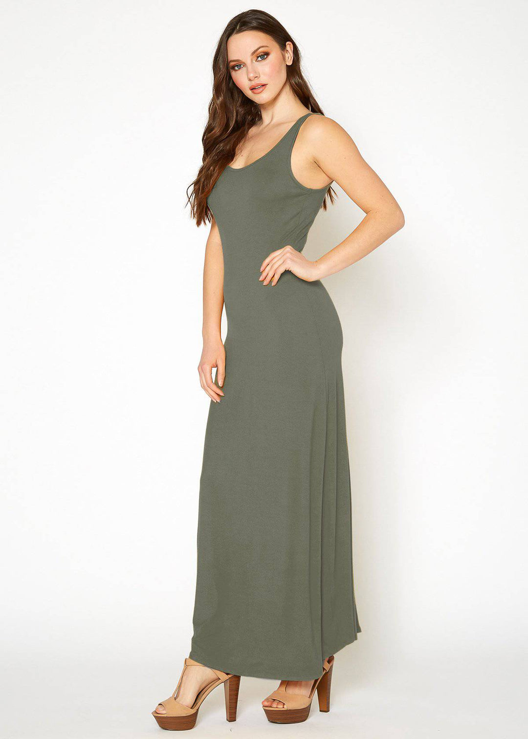 Women's Sleeveless Scoop Neck Maxi Dress