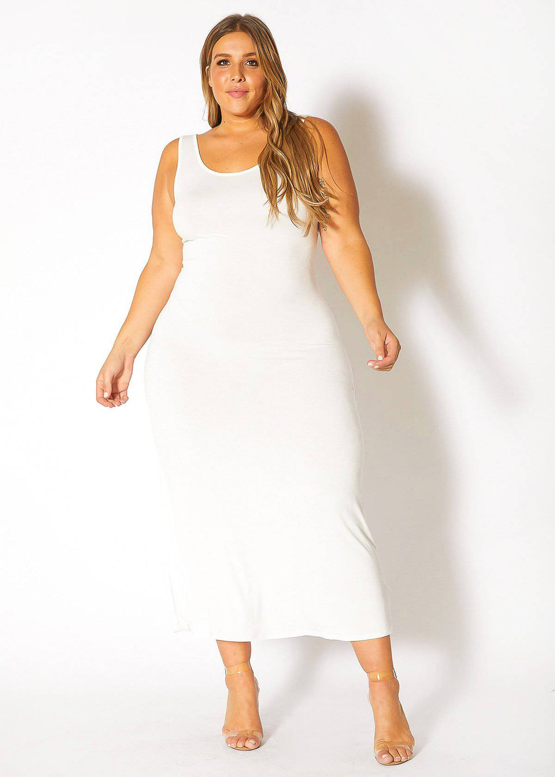 Plus Size Round Neck Sleeveless Maxi Dress