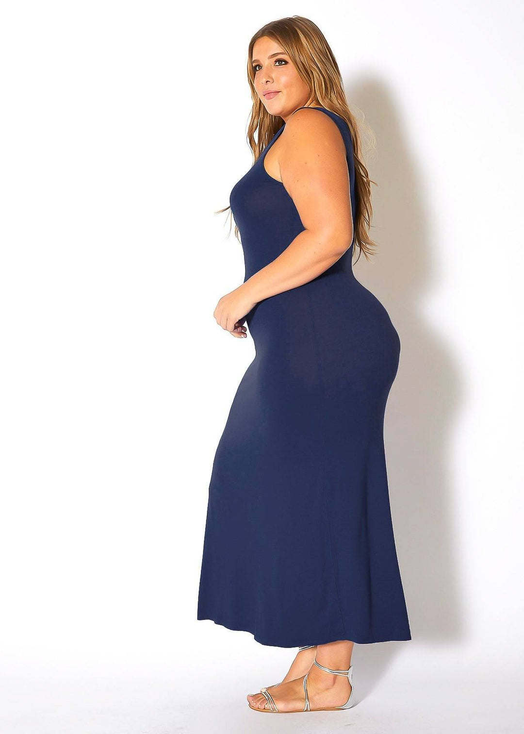 Plus Size Round Neck Sleeveless Maxi Dress