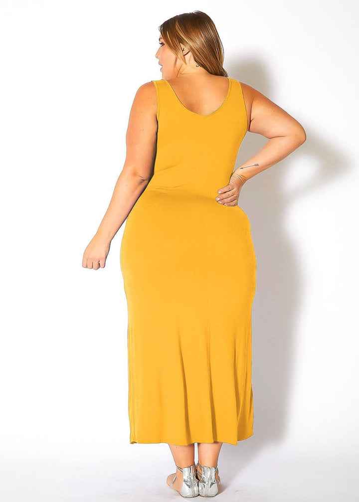 Plus Size Round Neck Sleeveless Maxi Dress