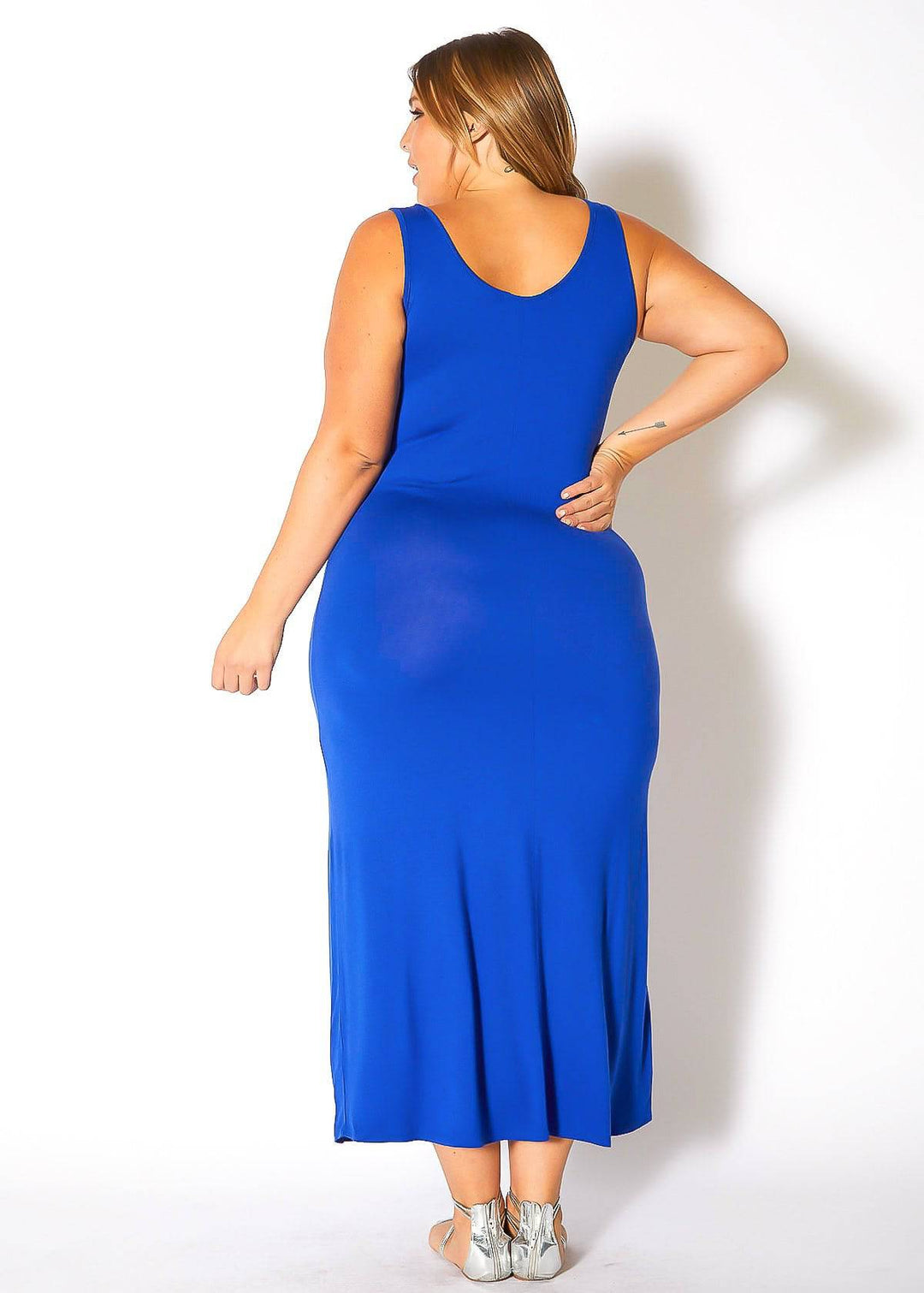 Plus Size Round Neck Sleeveless Maxi Dress