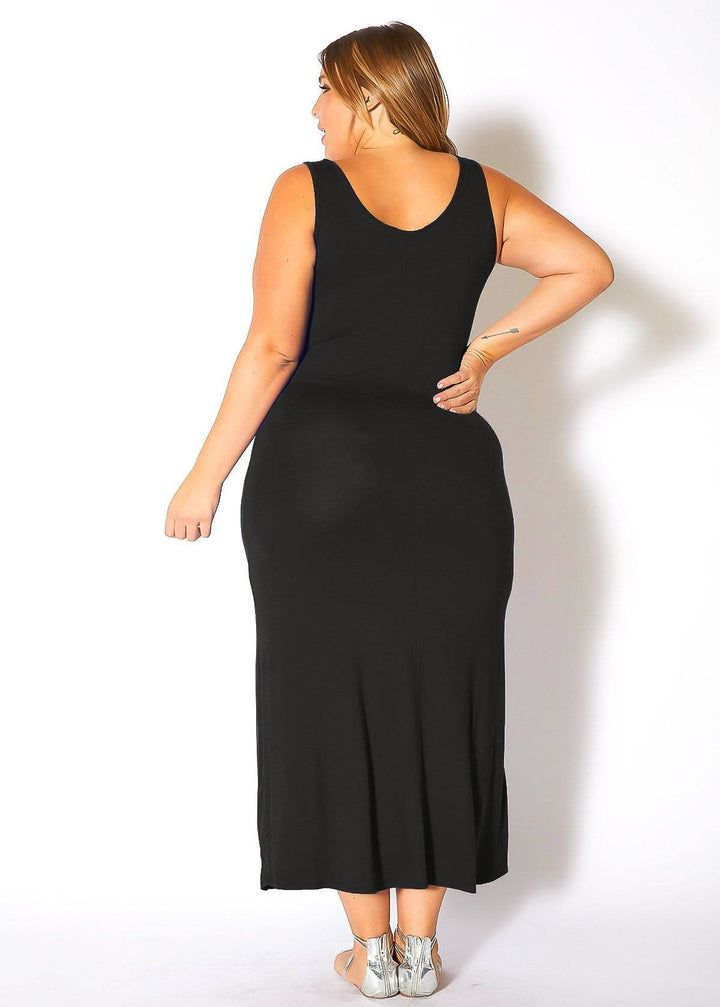 Plus Size Round Neck Sleeveless Maxi Dress