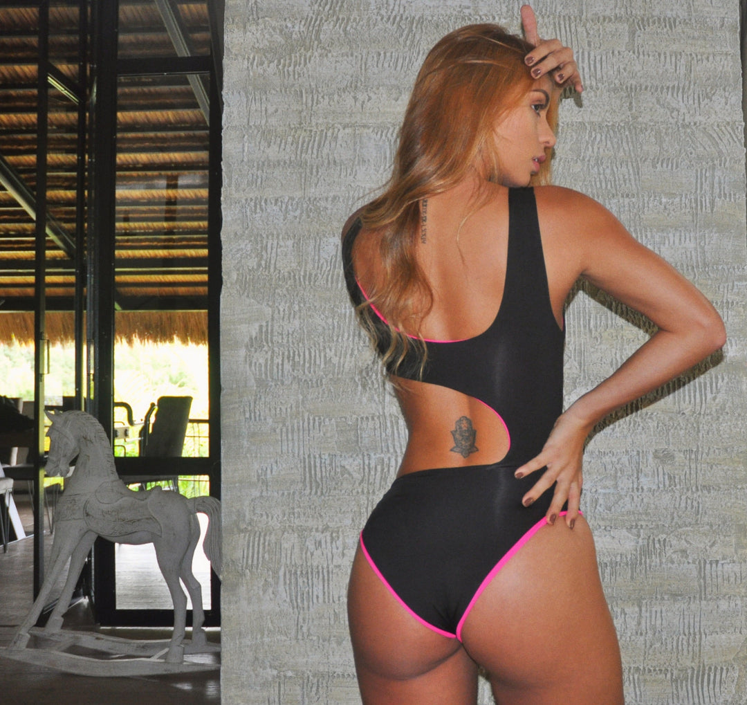 Saona One Piece Black and Fucsia Double Side by Lonarc Endless Summer