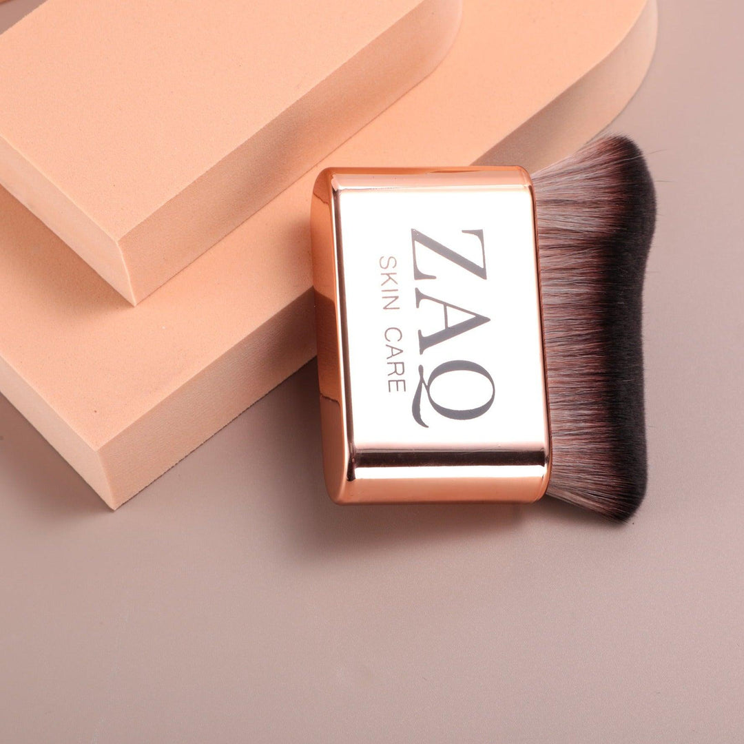 Blending Liquid Foundation Kabuki Brush by ZAQ Skin & Body