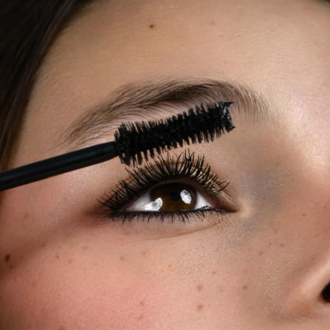 Raise Me Up Volumizing Mascara by CHADO Cosmetics