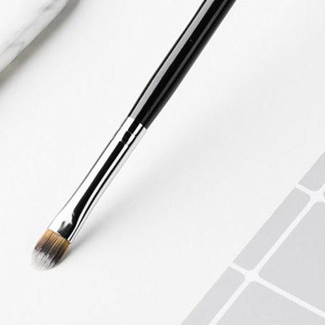 Eyeshadow Brush by ZAQ Skin & Body