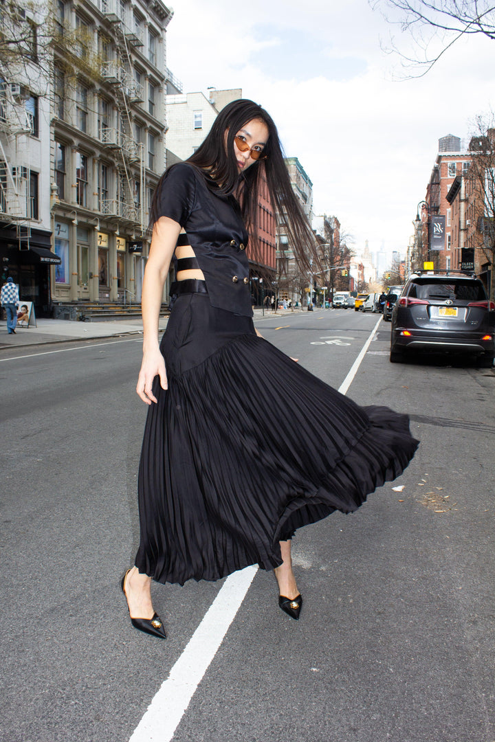 Maryanne Black Pleated Skirt by Le Réussi®