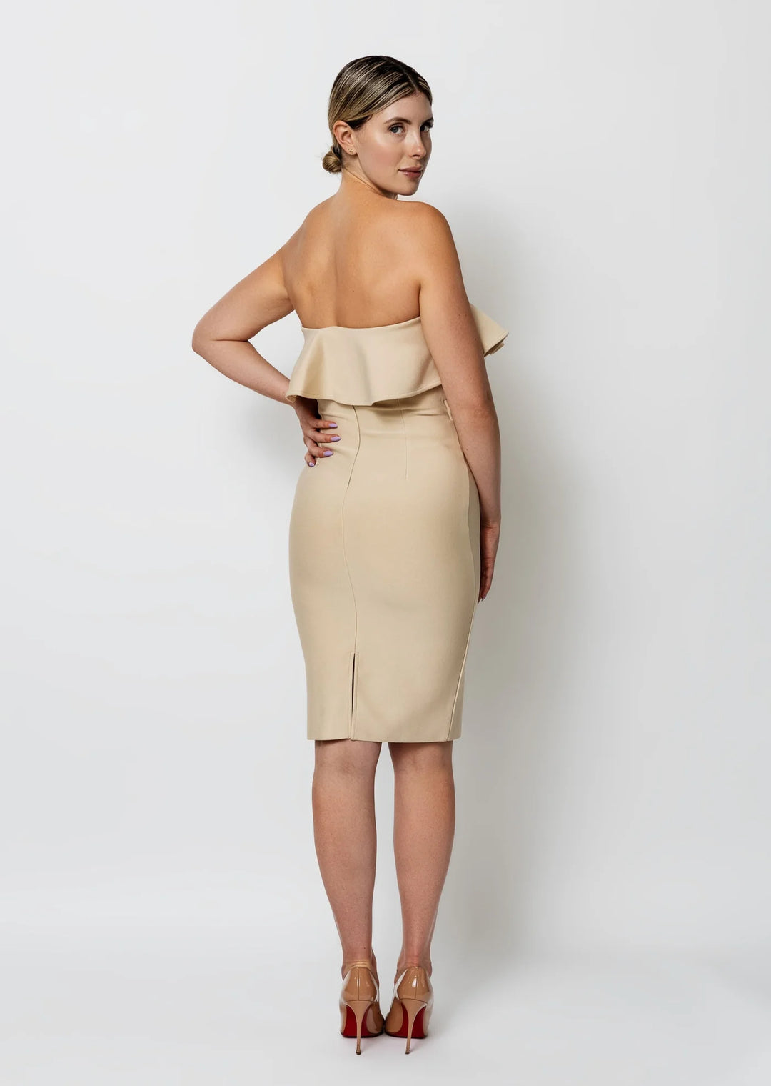 P+P COLLECTION STRAPLESS RUFFLE BANDAGE DRESS