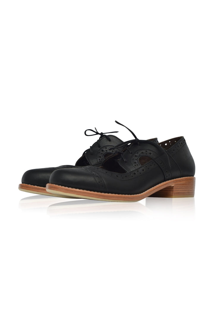 Scandinavia Leather Oxfords by ELF