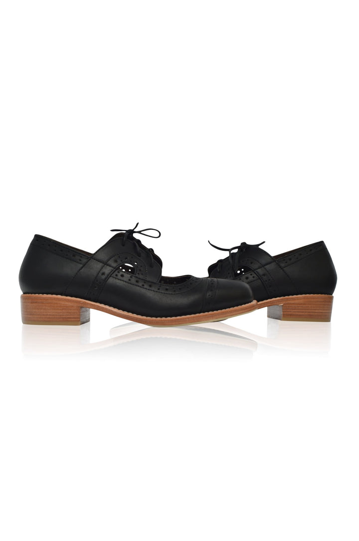 Scandinavia Leather Oxfords by ELF