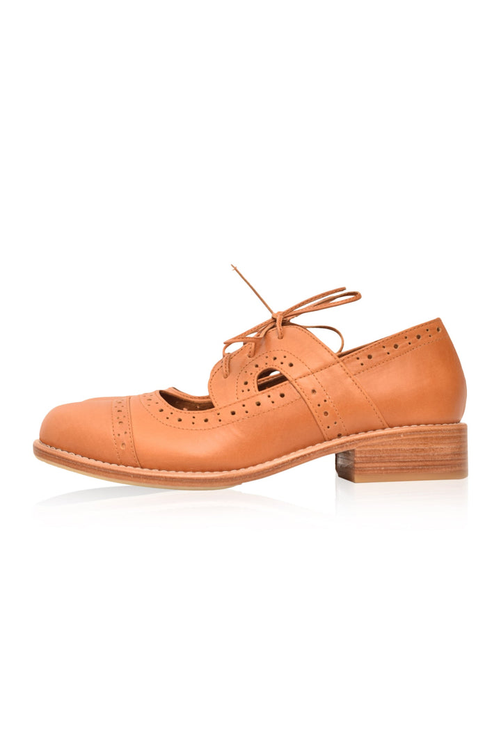 Scandinavia Leather Oxfords by ELF