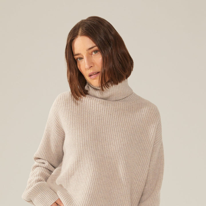 Ellie Chunky Cashmere Turtleneck by Italic