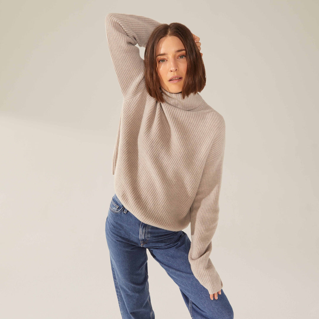 Ellie Chunky Cashmere Turtleneck by Italic