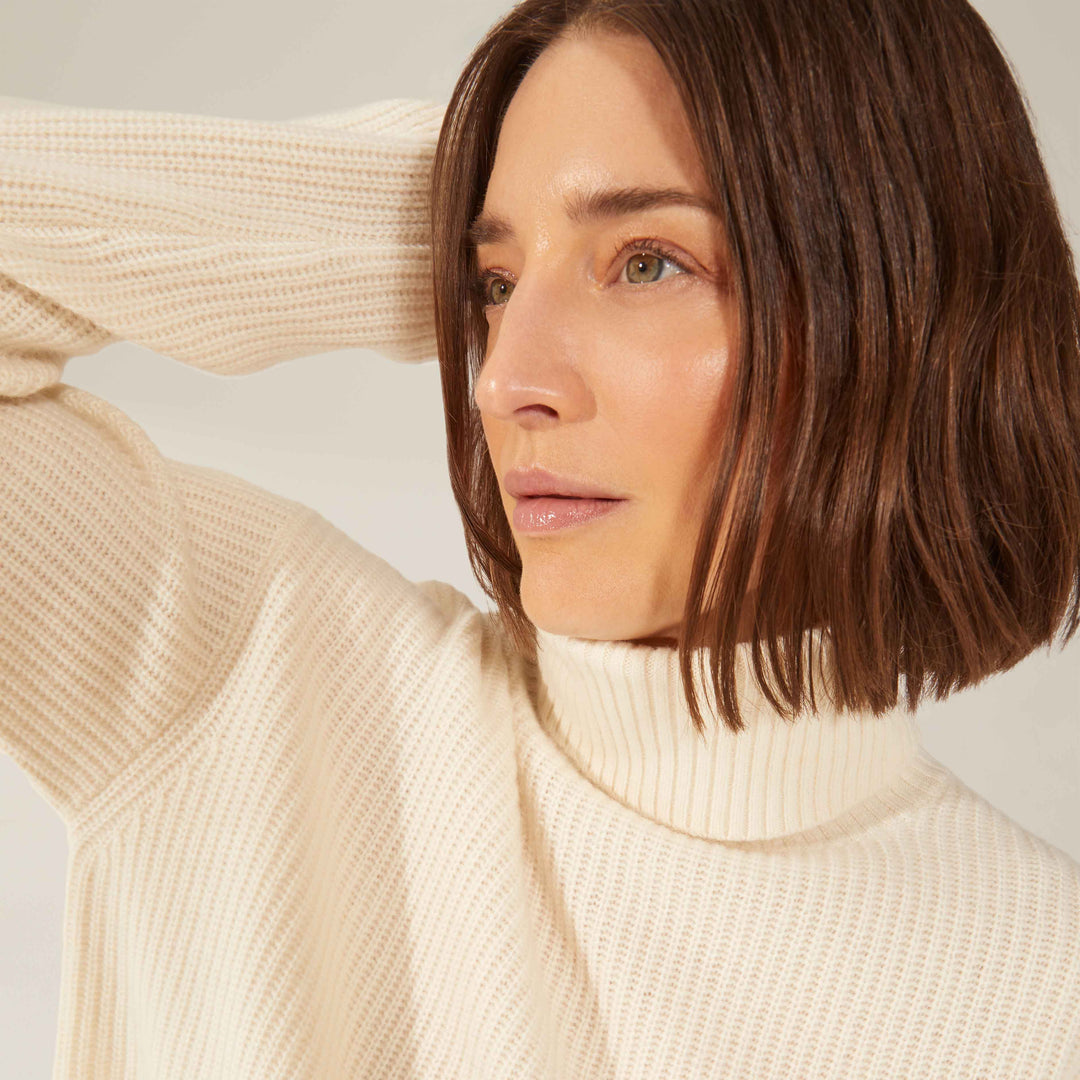 Ellie Chunky Cashmere Turtleneck by Italic