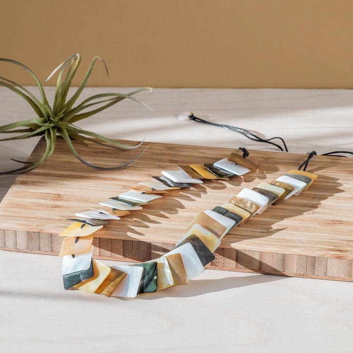 Mother of Pearl Squares Necklace - Playa Multicolor | LIKHÂ by LIKHÂ